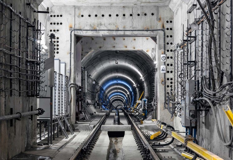 Straight Metal Conduit and Accessories